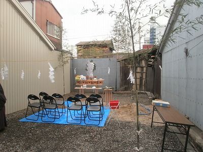 PC090004